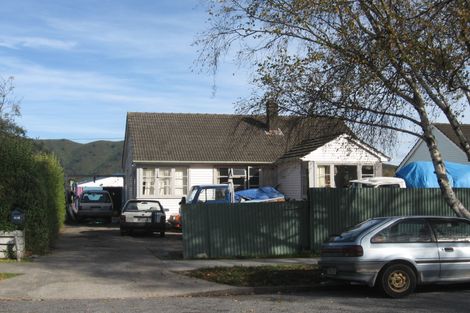 Photo of property in 22 Harris Street, Naenae, Lower Hutt, 5011