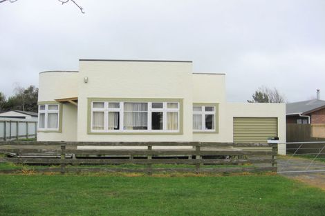 Photo of property in 670 Queen Street East, Levin, 5510