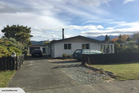 Photo of property in 33 Henry Street, Te Anau, 9600