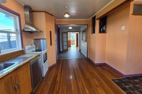 Photo of property in 2 Somme Road, Silverstream, Upper Hutt, 5019
