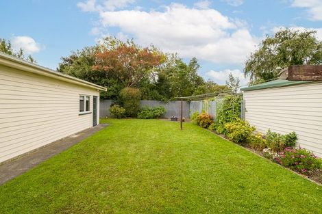 Photo of property in 65 Martin Avenue, Beckenham, Christchurch, 8023