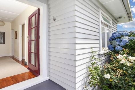 Photo of property in 6 Owens Road, Waiuku, 2123