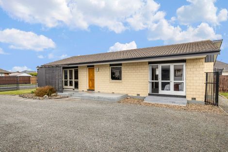 Photo of property in 3 Eglinton Street, Avondale, Christchurch, 8061