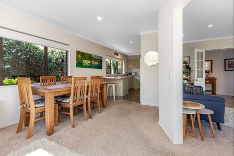 Photo of property in 94 Cedar Drive, Paraparaumu Beach, Paraparaumu, 5032