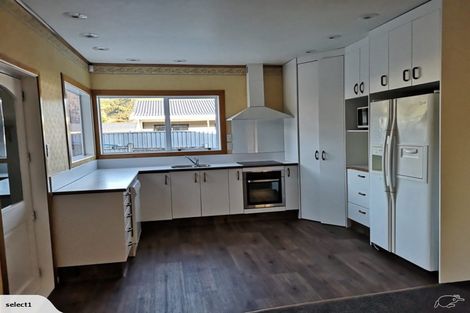 Photo of property in 1118 Fergusson Drive, Clouston Park, Upper Hutt, 5018