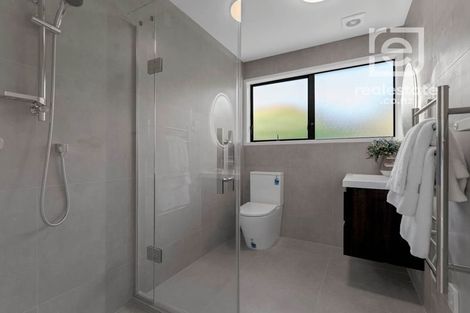 Photo of property in 73 Moore Street, Hillcrest, Auckland, 0627