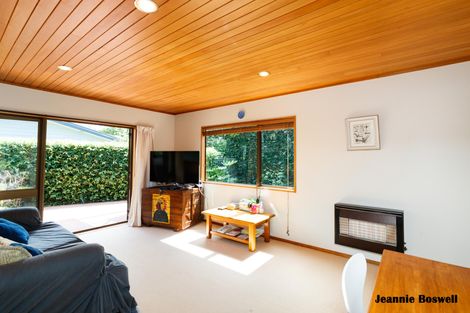 Photo of property in 8 Caccia Birch Lane, Hokowhitu, Palmerston North, 4410