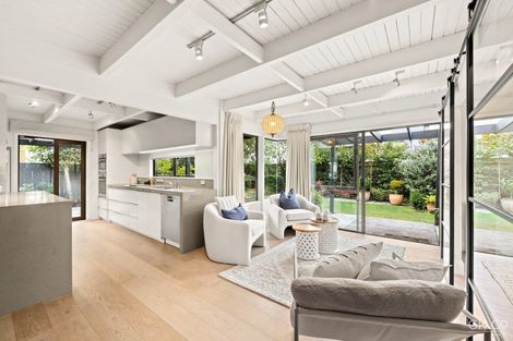 Photo of property in 32 Saint Columbans Grove, Boulcott, Lower Hutt, 5010