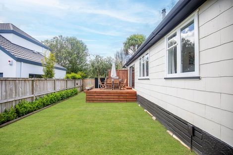 Photo of property in 1 Moule Place, Fairfield, Hamilton, 3214