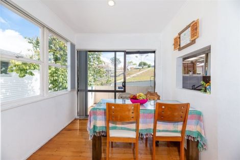 Photo of property in 29 Stott Avenue, Birkdale, Auckland, 0626