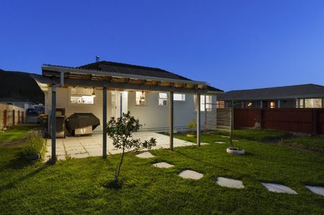 Photo of property in 243 Wellington Road, Wainuiomata, Lower Hutt, 5014