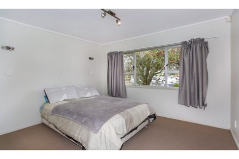 Photo of property in 1/6 Ray Small Drive, Papakura, 2110