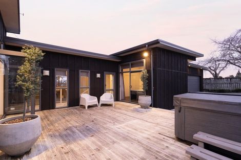 Photo of property in 45a Forest Lake Road, Forest Lake, Hamilton, 3200