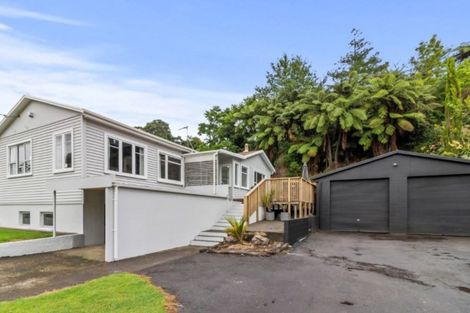 Photo of property in 120 Huatoki Street, Frankleigh Park, New Plymouth, 4310