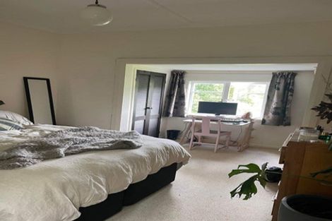 Photo of property in 54 Moana Road, Kelburn, Wellington, 6012