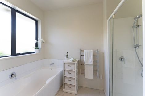 Photo of property in 42 Edward Stafford Avenue, Halswell, Christchurch, 8025