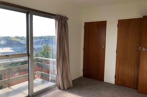 Photo of property in 635 Marine Parade, Napier South, Napier, 4110