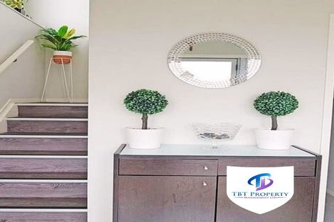 Photo of property in 4a Redoubt Road, Goodwood Heights, Auckland, 2105