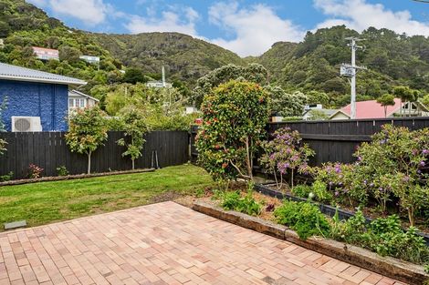 Photo of property in 407 Muritai Road, Eastbourne, Lower Hutt, 5013