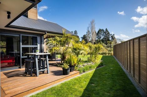 Photo of property in 10 Pike Place, Ferndale, New Plymouth, 4310