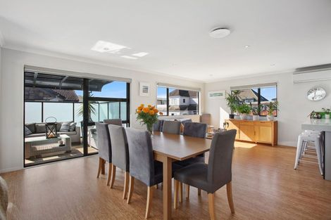 Photo of property in 21 Waller Avenue, Bucklands Beach, Auckland, 2012