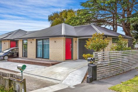 Photo of property in 393c Linwood Avenue, Bromley, Christchurch, 8062