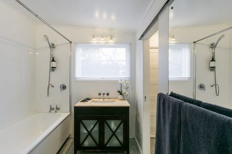 Photo of property in 249 Clifton Road, Te Awanga, 4102