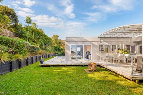 Photo of property in 10 Coromandel Crescent, Mairangi Bay, Auckland, 0630