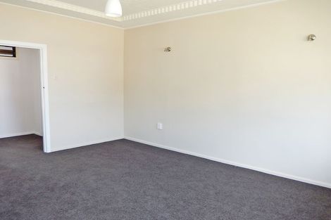Photo of property in 32 Balmoral Street, Oamaru North, Oamaru, 9400