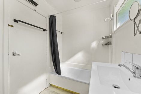 Photo of property in 243 Wellington Road, Wainuiomata, Lower Hutt, 5014