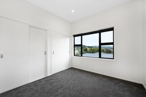 Photo of property in 8/370 Stokes Valley Road, Stokes Valley, Lower Hutt, 5019