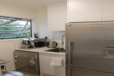 Photo of property in 17 St Catherine Crescent, West Harbour, Auckland, 0618