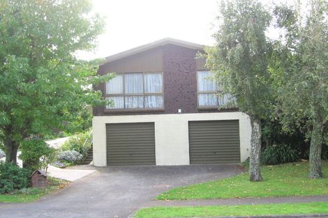 Photo of property in 43 Jillteresa Crescent, Half Moon Bay, Auckland, 2012