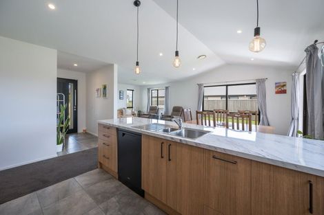 Photo of property in 8 Huntaway Close, Stoke, Nelson, 7011