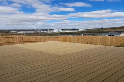 Photo of property in 14 Peacock Place, Pokeno, 2402