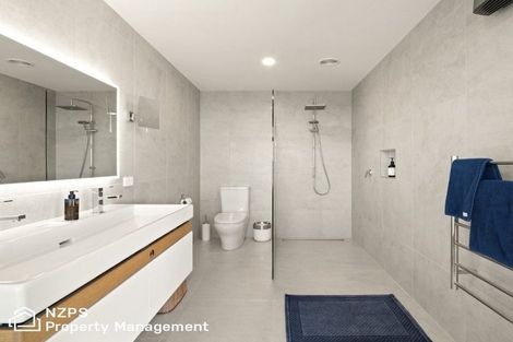 Photo of property in 49 Highgrove, Saint Clair, Dunedin, 9012