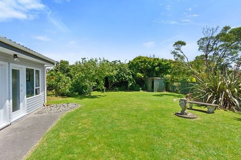 Photo of property in 10 Matai Street, Waikanae, 5036