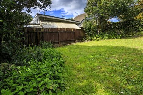 Photo of property in 33 Waimana Avenue, Northcote Point, Auckland, 0627