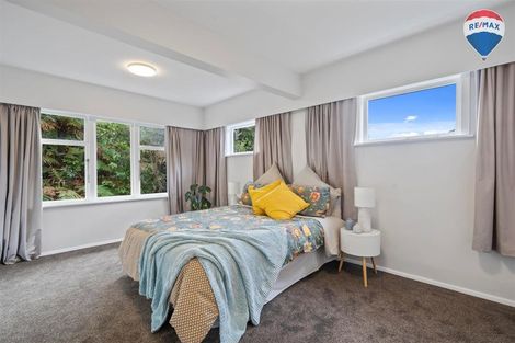 Photo of property in 76 Raukawa Street, Stokes Valley, Lower Hutt, 5019