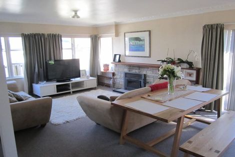 Photo of property in 1/10 Tralee Place, Hillcrest, Hamilton, 3216