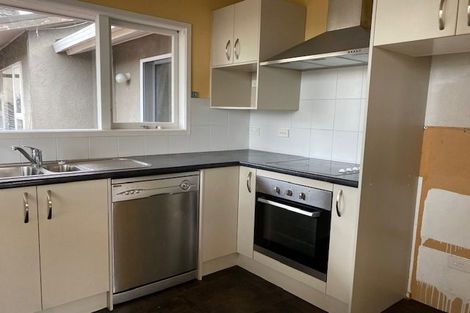 Photo of property in 1/32 Prince Regent Drive, Half Moon Bay, Auckland, 2012