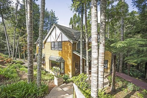 Photo of property in 37 Homewood Place, Chatswood, Auckland, 0626