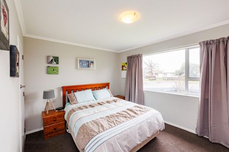 Photo of property in 8 Suzanne Grove, Kelvin Grove, Palmerston North, 4414