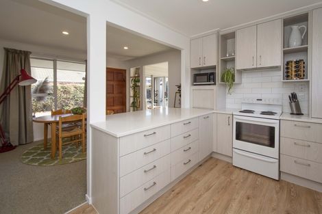 Photo of property in 120 Lake Terrace Road, Burwood, Christchurch, 8061