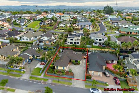 Photo of property in 43 Mt Lebanon Crescent, The Gardens, Auckland, 2105