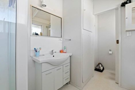 Photo of property in 31 Rishworth Avenue, Stanmore Bay, Whangaparaoa, 0932