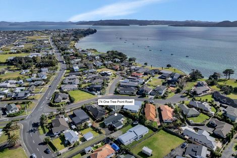 Photo of property in 74 One Tree Point Road, One Tree Point, 0118