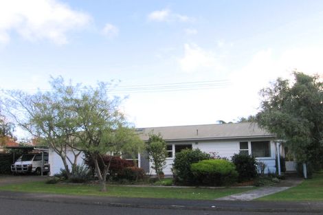 Photo of property in 4 Kowhai Grove, Waikanae, 5036