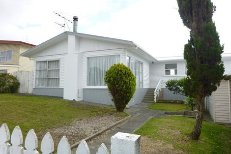 Photo of property in 67 Juniper Road, Sunnynook, Auckland, 0620