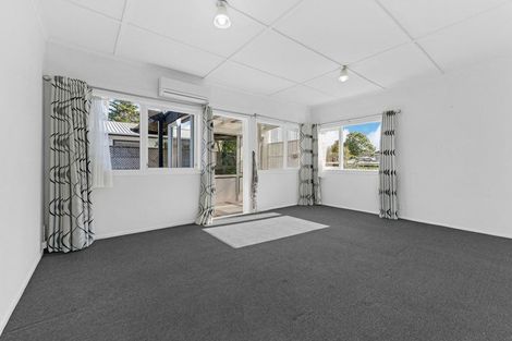Photo of property in 11b Inver Street, Glen Eden, Auckland, 0602